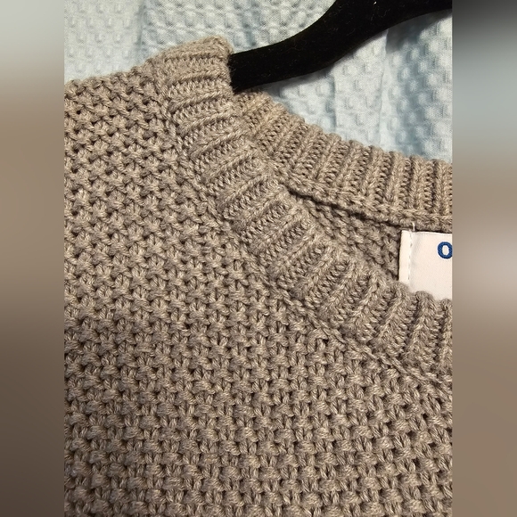 Old Navy Sweater Women's Tunic Length - Picture 8 of 9